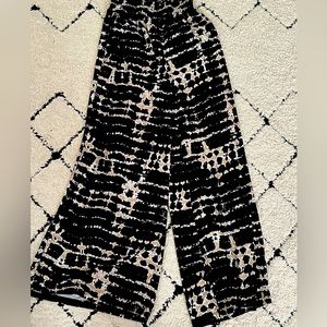 XL Comfy lightweight polyester pants!